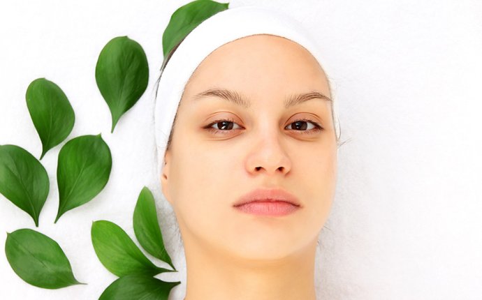 7 Simple Ayurvedic Beauty Tips for Your Face