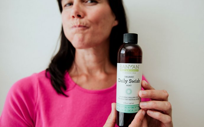 Ayurveda Oil-Pulling Instructions and Benefits | Banyan Botanicals