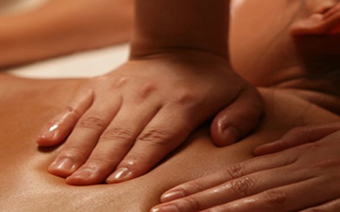 Ayurvedic Massage Treatment Archives - GLOBAL AYUCARE
